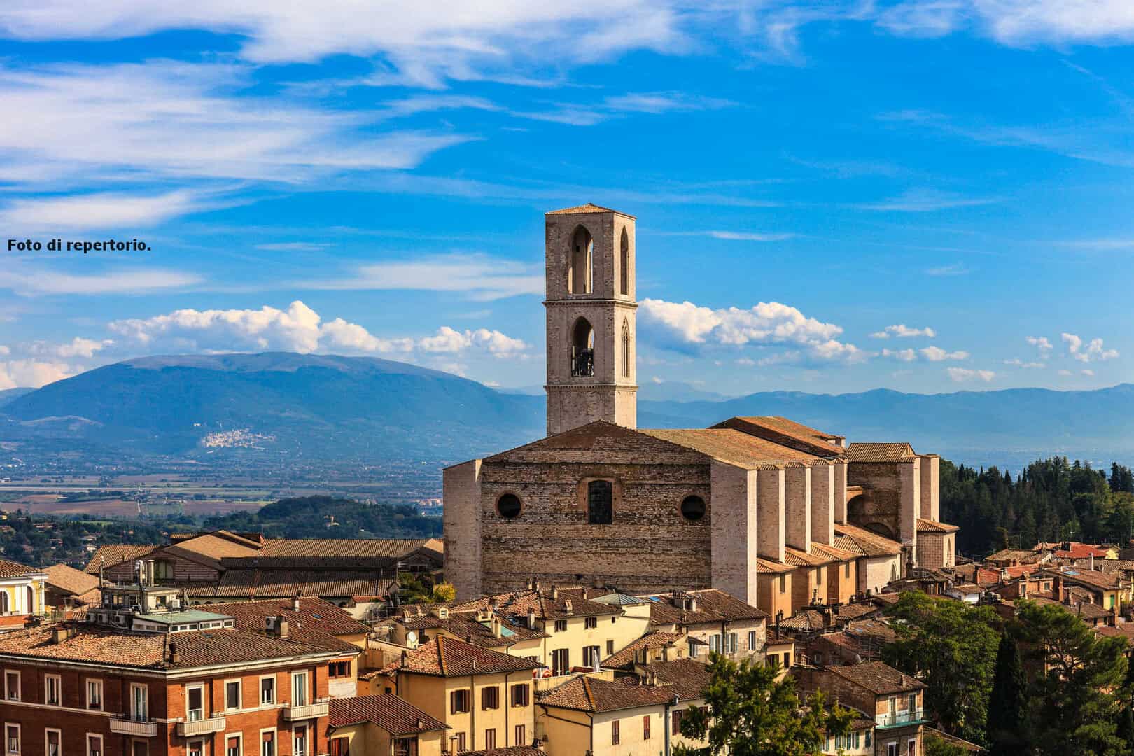 Meteo PERUGIA. Bel tempo e mite, poi bufere di neve intermittenti e gelo
