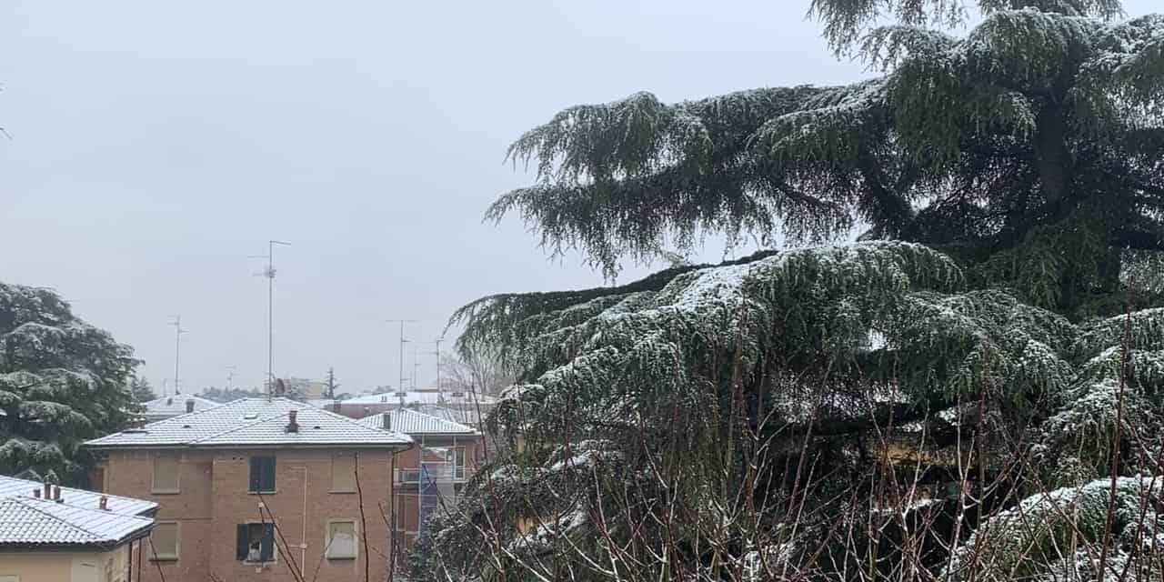 Meteo: neve su Bologna e parte della pianura emiliana. Previsioni prossime ore