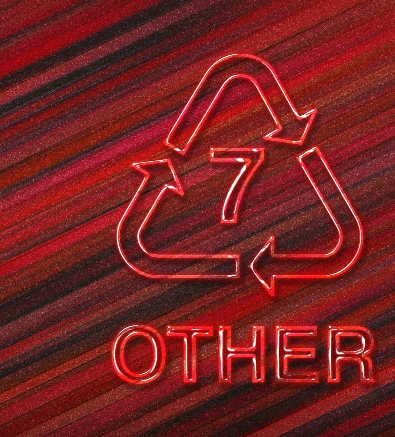 Riciclo della plastica: attenzione alla micidiale numero 7! Ecco perché