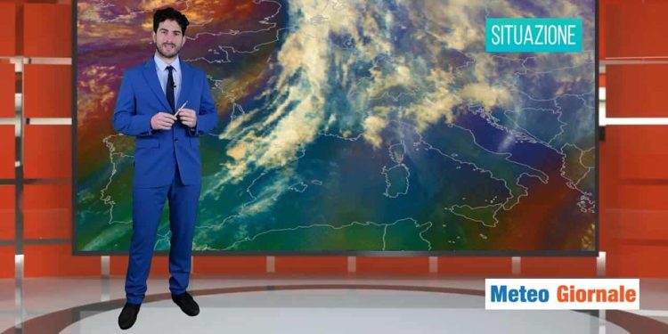 Meteo, arriva il MALTEMPO domani in Italia tra piogge e forti VENTI