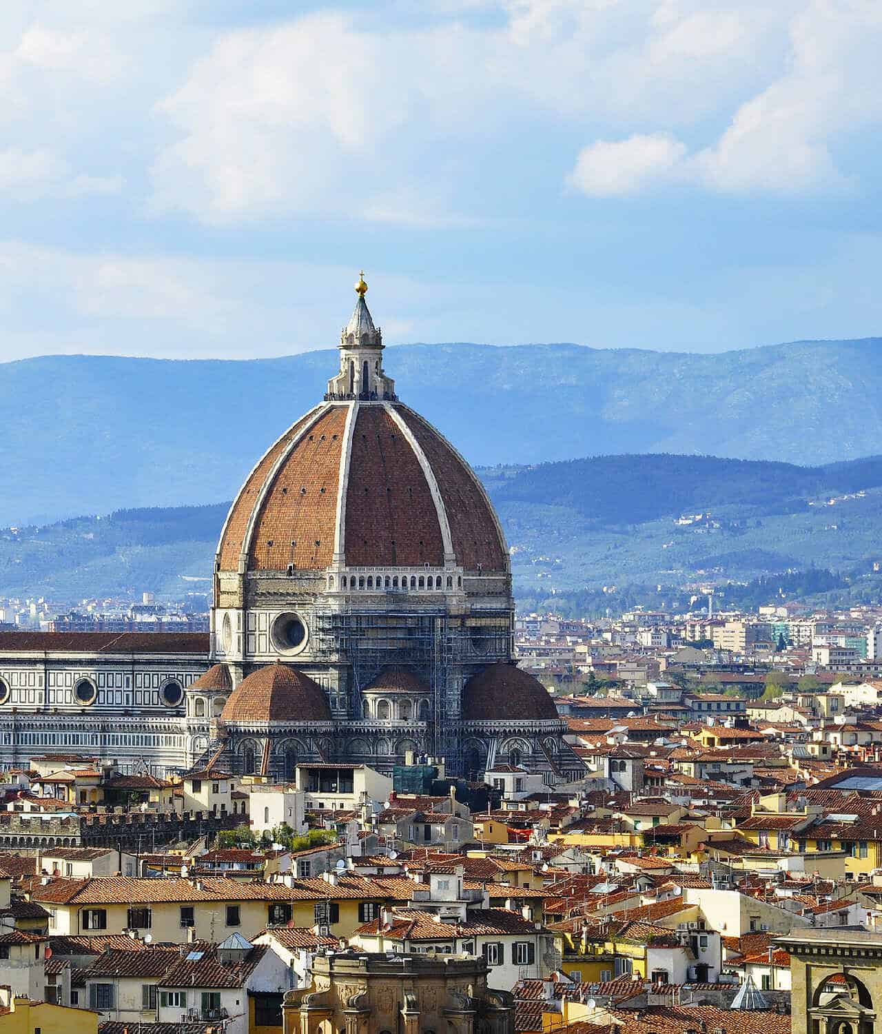 Previsioni meteo Firenze: settimana tra vento, nuvole e pioggia ad aprile