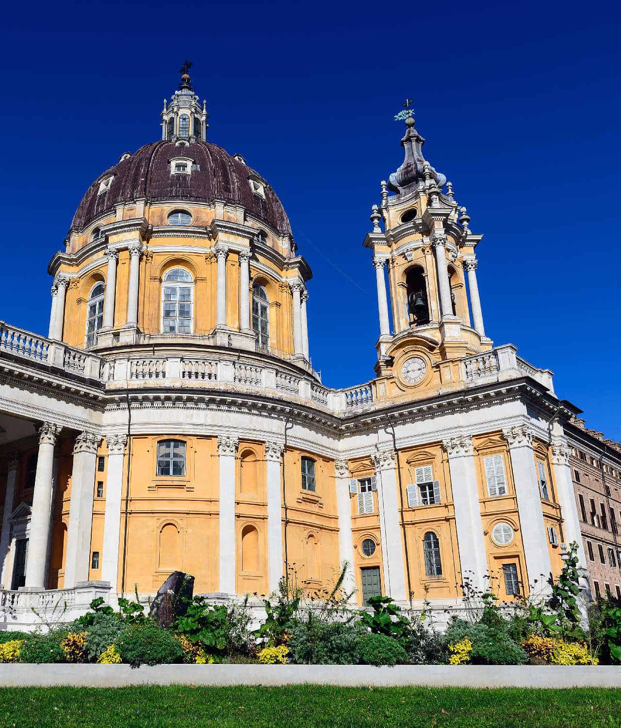 Meteo Torino: Settimana Variabile tra Sole e Pioggia