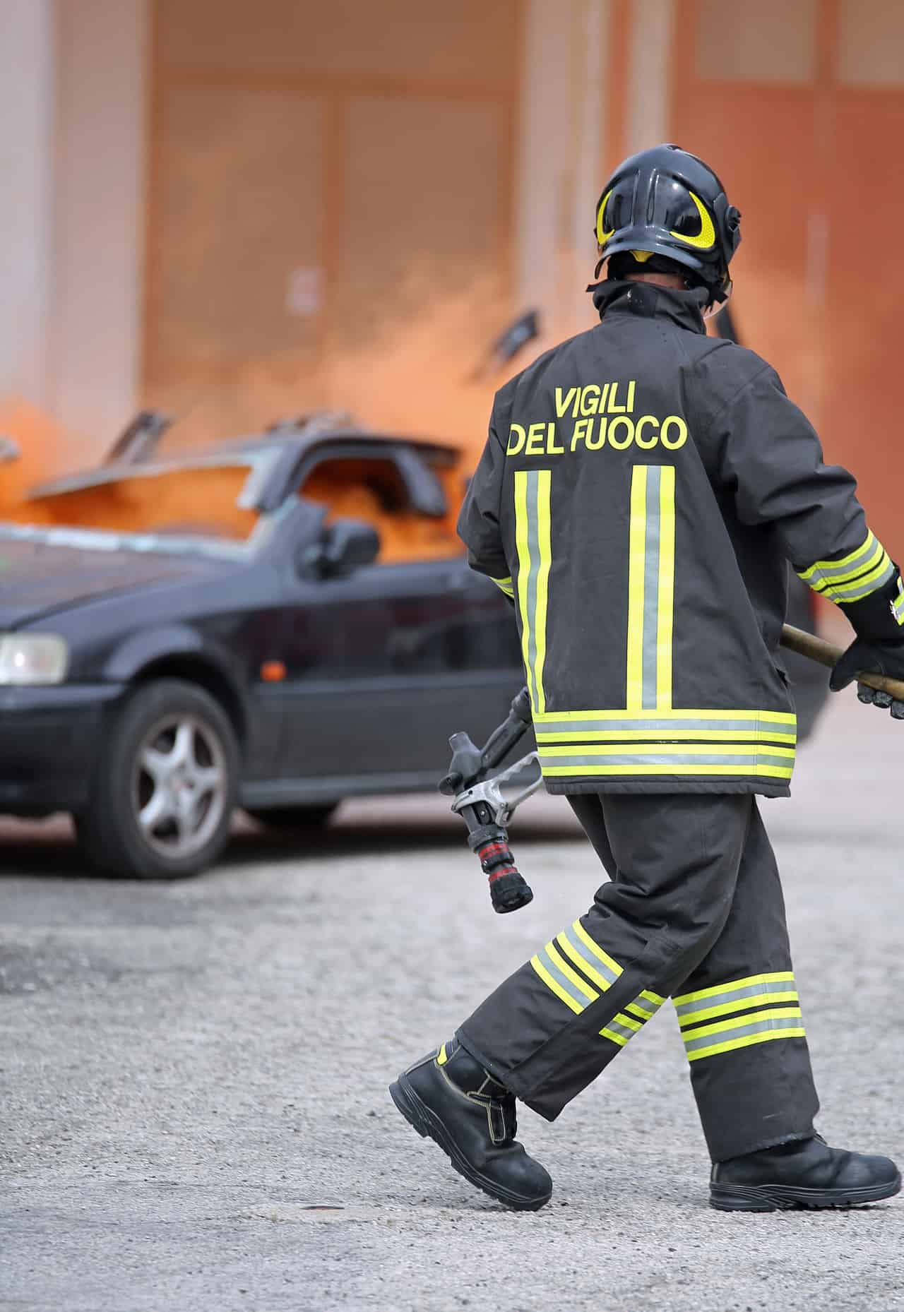 Alluvione in Emilia-Romagna: “quarantena” per veicoli ibridi ed elettrici dopo incendio