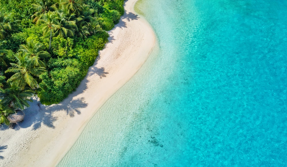 Un’Isola Minore con Spiagge di Sabbia Bianca da far invidia alle Maldive: Una Destinazione da Non Perdere