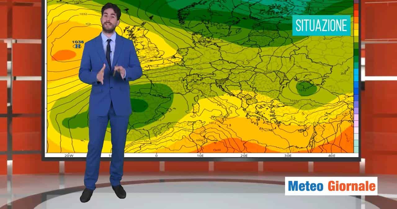 Meteo domani: week-end con l’ombrello, nubi di POLVERE sul Mediterraneo