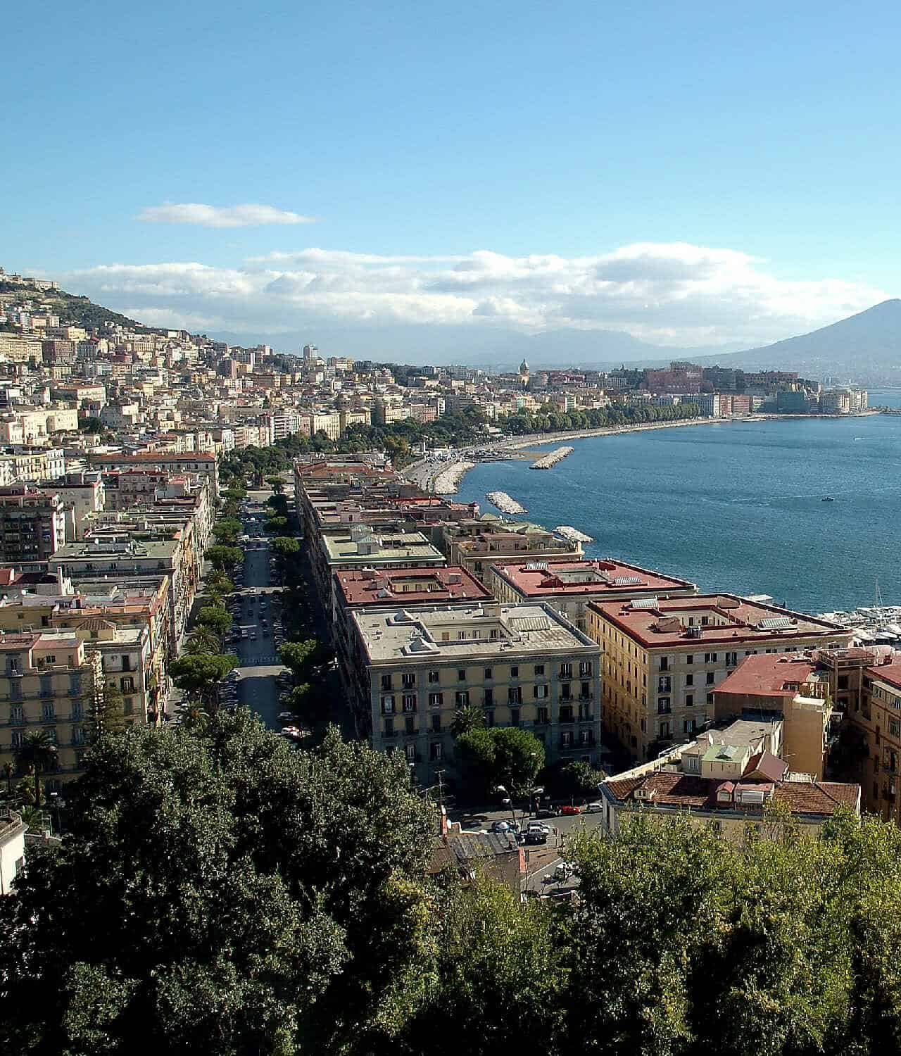 Previsioni meteo Napoli: settimana tra piogge e sole dal 1° al 10 maggio
