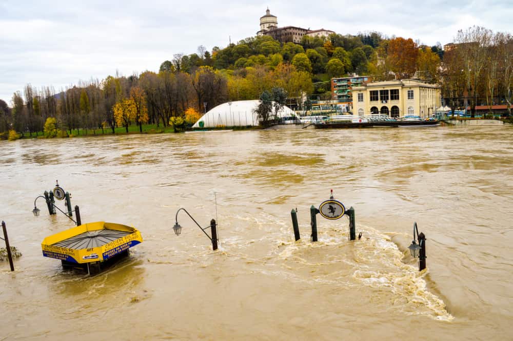 Piemonte, esonda anche il Po