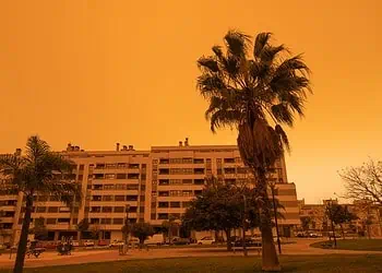 Polvere del Sahara in sospensione. Immagini di repertorio.