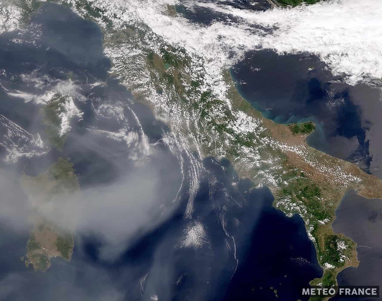 Meteo: la nube degli incendi canadesi giunge anche sull’Italia