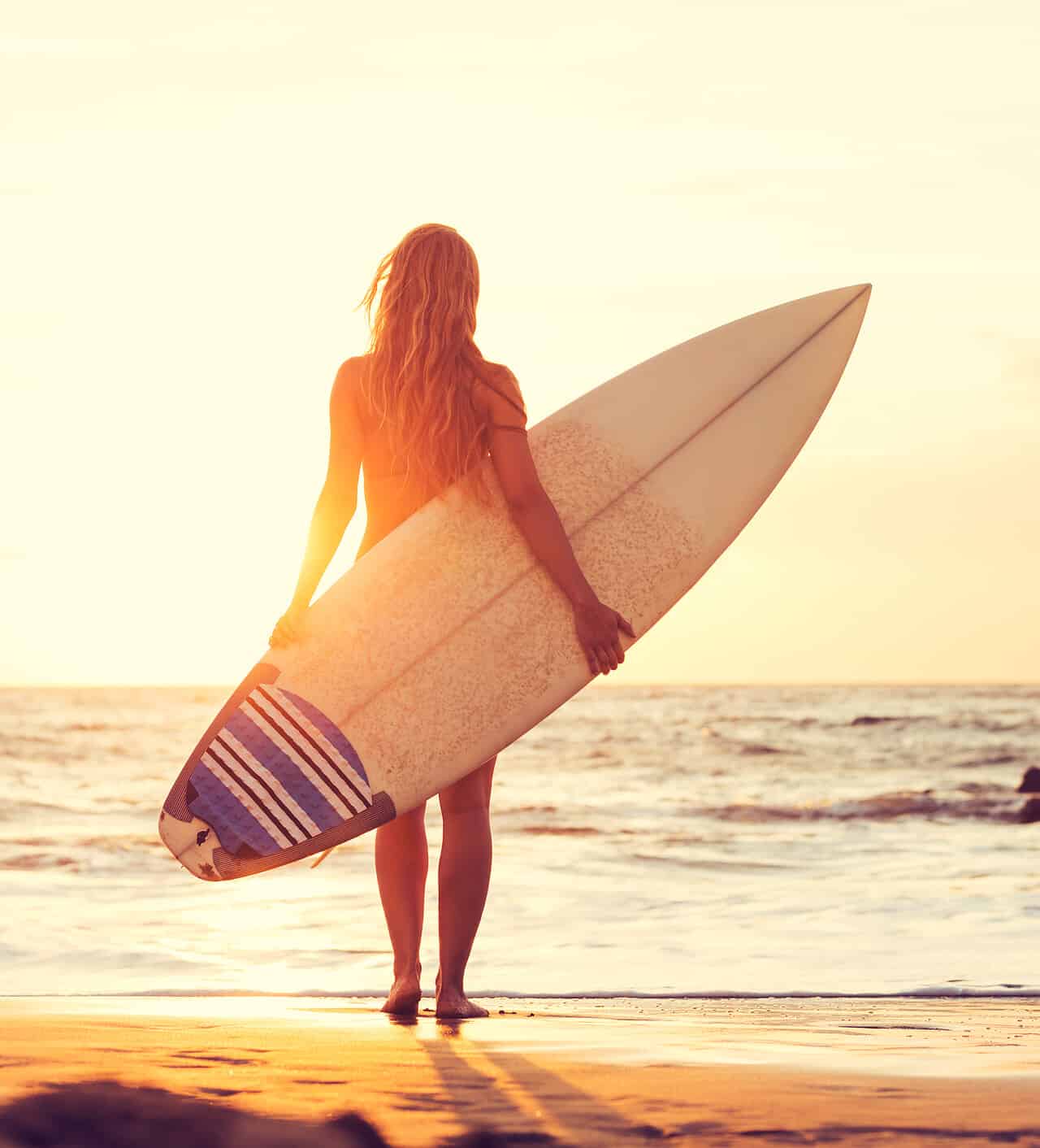 Come scegliere gli accessori e articoli essenziali per praticare sport acquatici