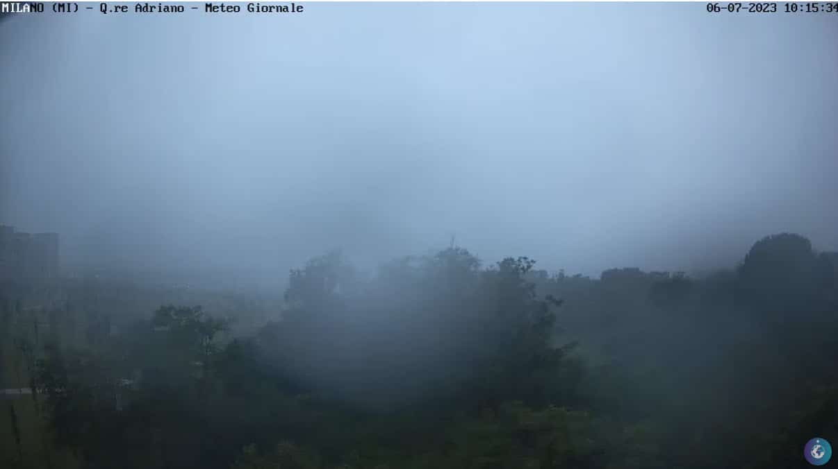 Meteo MILANO, fortunale in diretta: grandine, temporale, fulmini, nubifragio. AGGIORNAMENTO