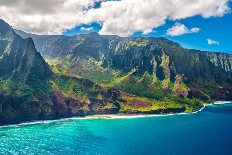 Incendi devastano l’Hawaii mentre l’uragano Dora favorisce la diffusione delle fiamme