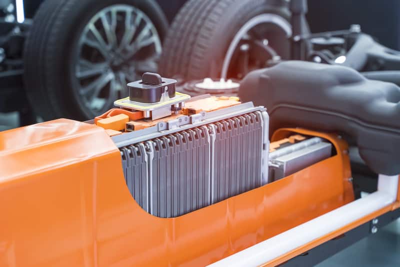 Ricarica più veloce dei veicoli elettrici attraverso la soppressione della placcatura al litio nelle batterie automobilistiche