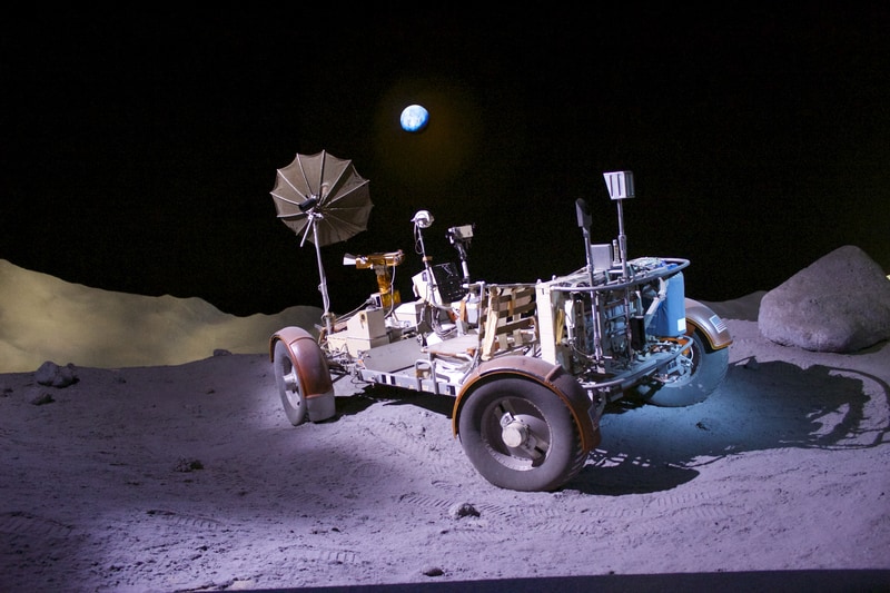 Il rover lunare indiano inizia l’esplorazione vicino al Polo Sud lunare dopo un atterraggio riuscito