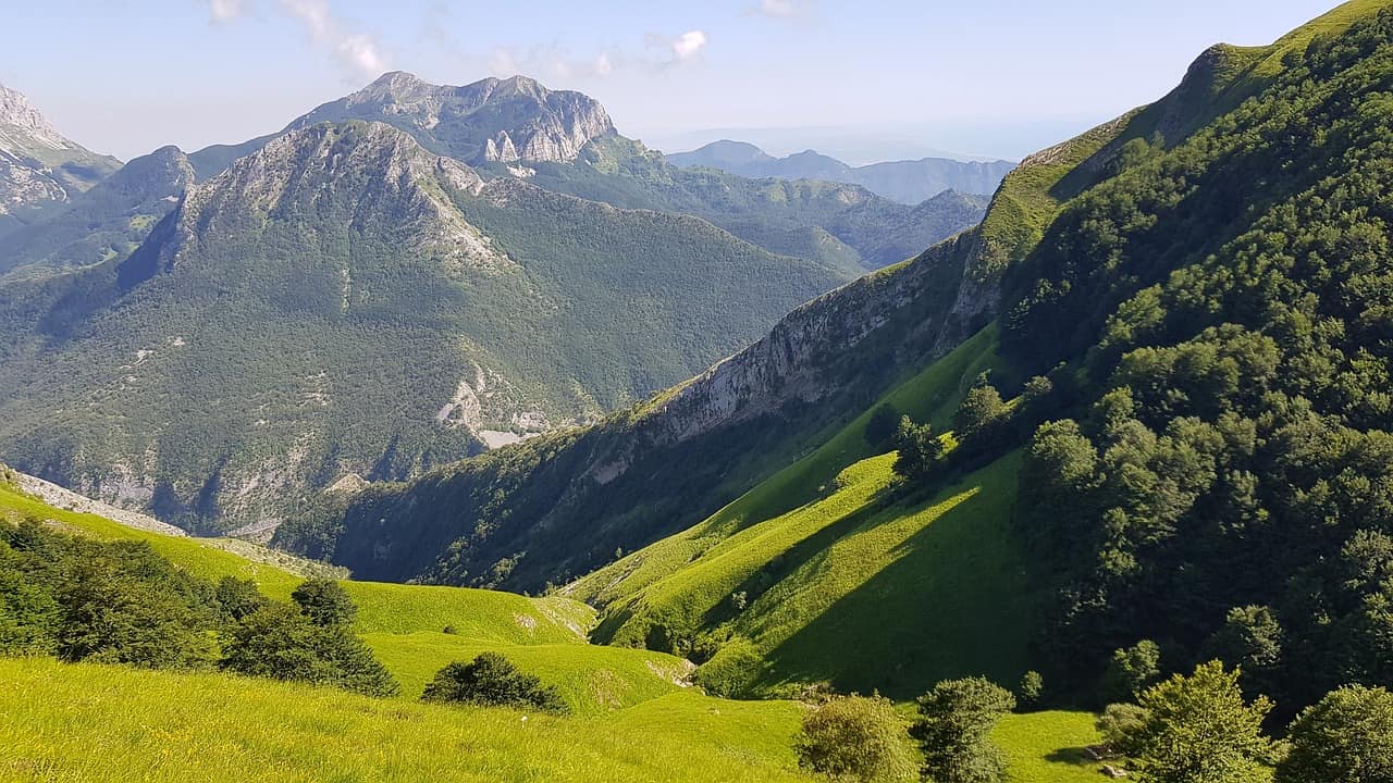 Due ragazze soccorse sulle Alpi Apuane a causa del maltempo in Toscana