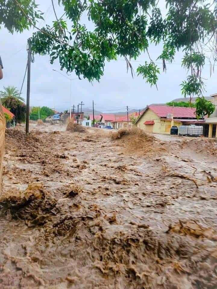 Piogge dalla tempesta tropicale Hilary provocano frane in California meridionale