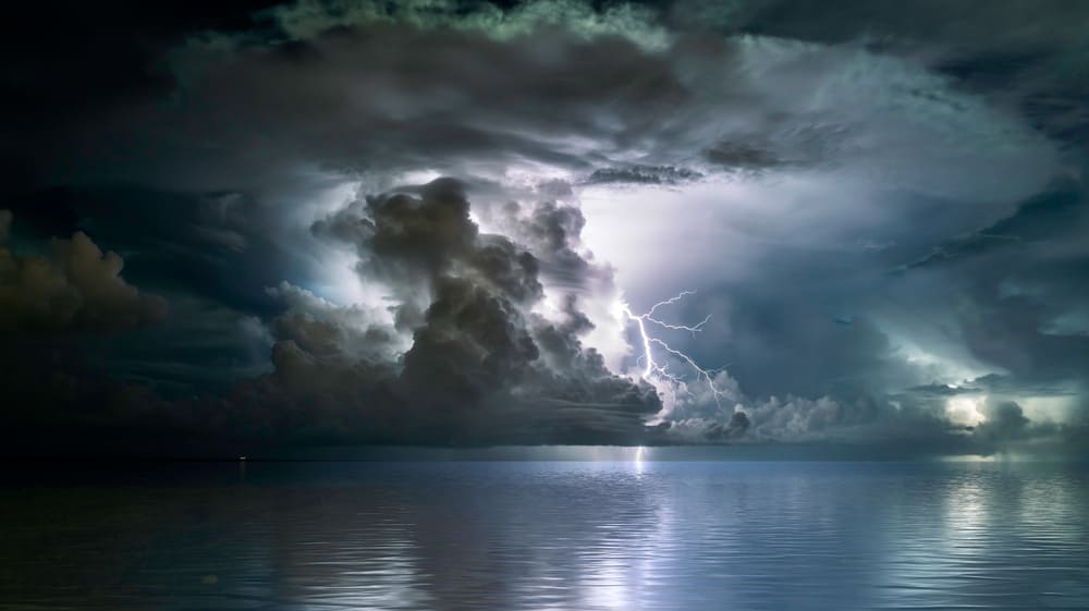 Meteo Week End arriva un ciclone mediterraneo che porterà maltempo estremo e calo delle temperature