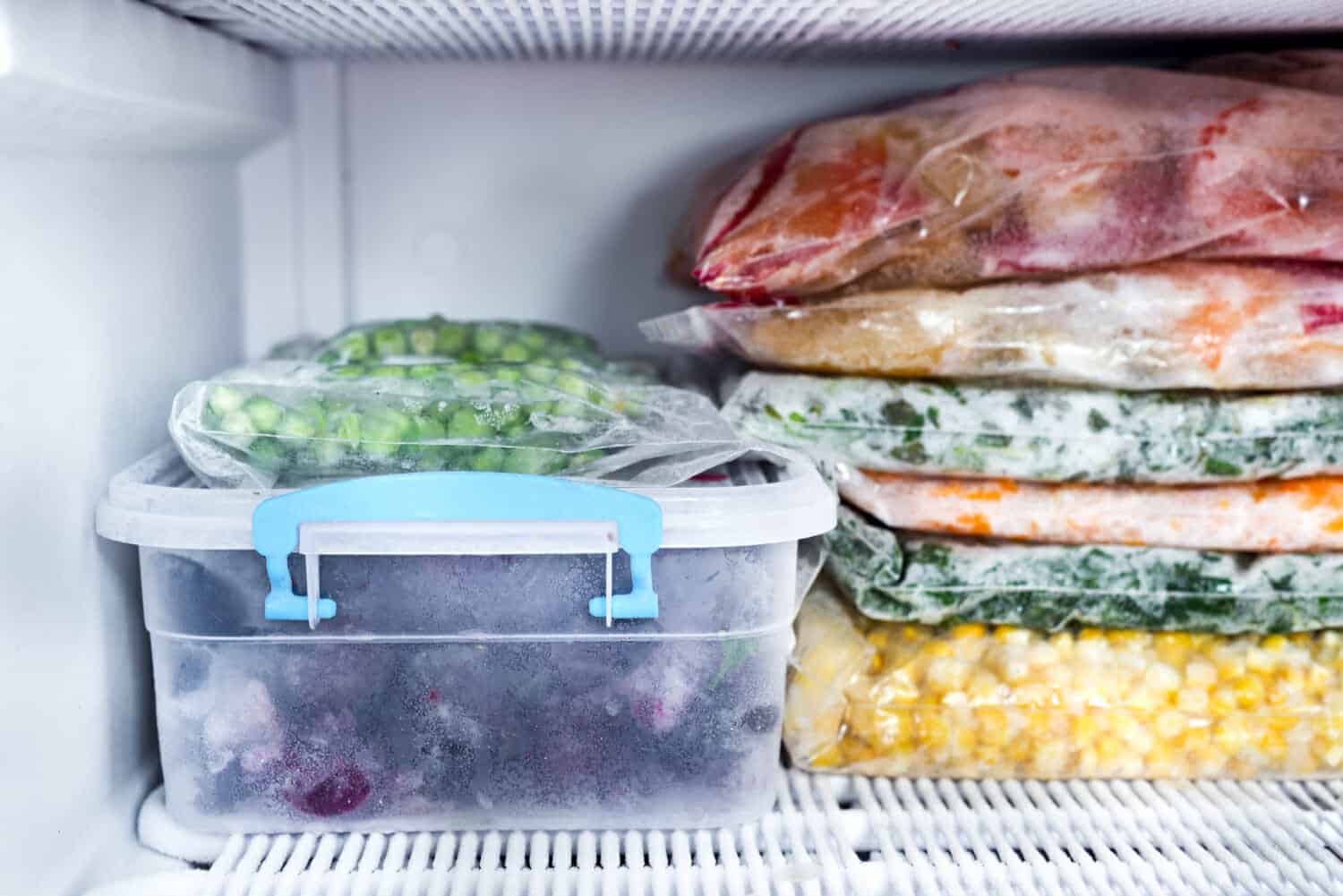 I rischi di congerlare gli alimenti vicini alla data di scadenza