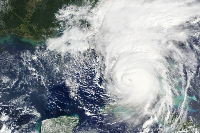 Nuove previsioni indicano un percorso più lontano dalla costa del New England per l’uragano Lee