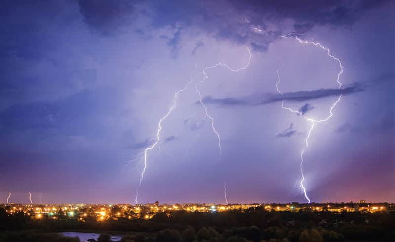 Arizona-aerei storici ⁣danneggiati da un temporale di violenza estrema