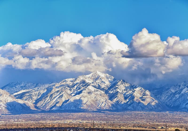 Prima nevicata della stagione in Utah nel Labor Day mentre milioni negli USA soffrono il caldo record