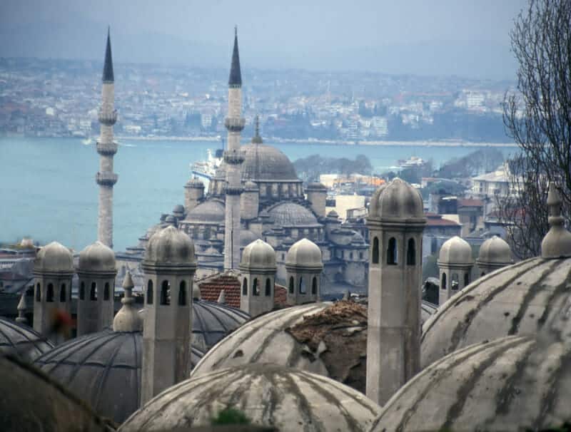 Ciclone Daniel causa due morti e allagamenti a Istanbul-Turchia