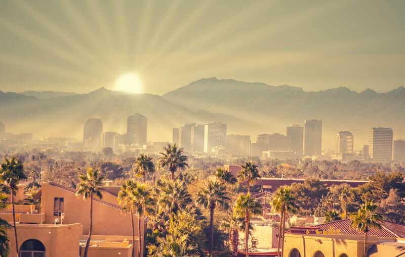 Milioni negli USA assaporano l’autunno dopo settimane di temperature record