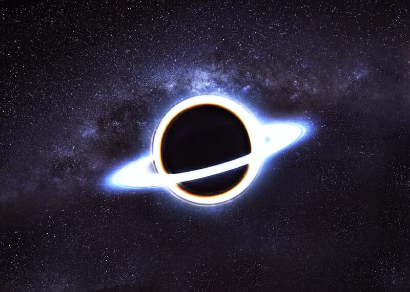 Avvistato un piccolo buco nero affamato a 500 milioni di anni luce