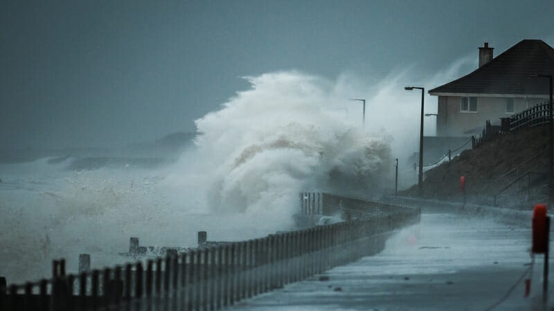 La tempesta mediterranea Daniel provoca alluvioni in Libia-migliaia temono vittime