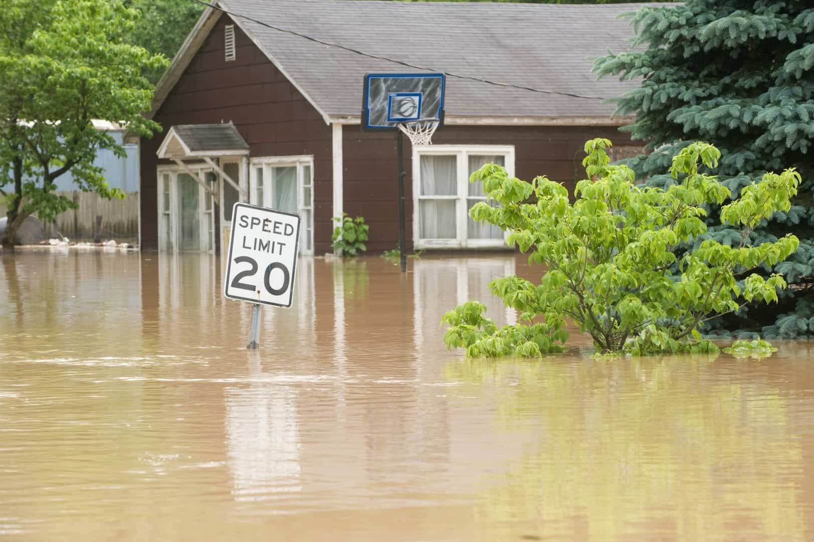 Il cambiamento climatico potrebbe portare a inondazioni estreme annuali entro ⁤la fine del secolo
