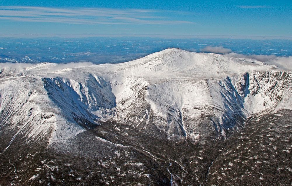 Previste raffiche di vento oltre 160 lm orari sulle cime di New England con l’uragano Lee