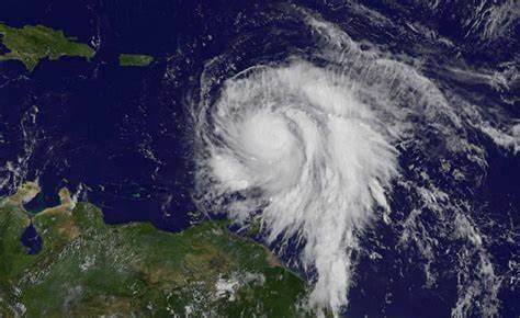 La stagione degli uragani continua con una nuova perturbazione-Invest 92L-in formazione nell’Atlantico