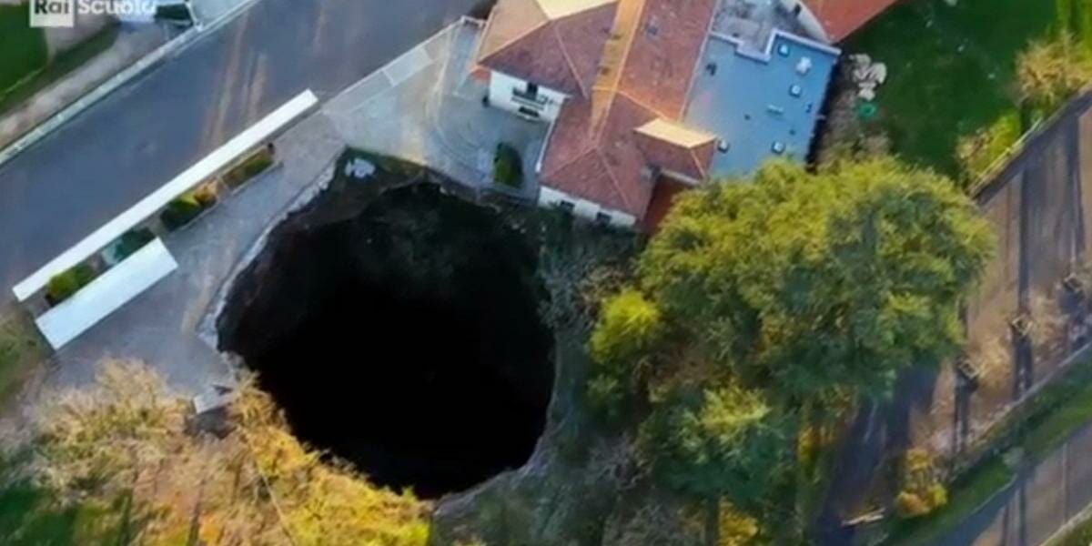 Che cos’è quel grande buco apparso nei campi del Marocco dopo il terremoto?