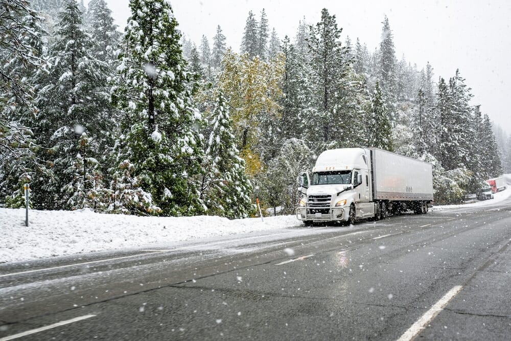 Tempeste di neve sino al Mar Nero. Evento meteo precoce