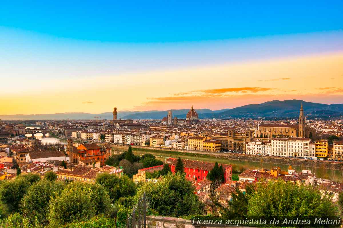Meteo Firenze: nubi sparse domani, seguite da schiarite e rovesci sparsi