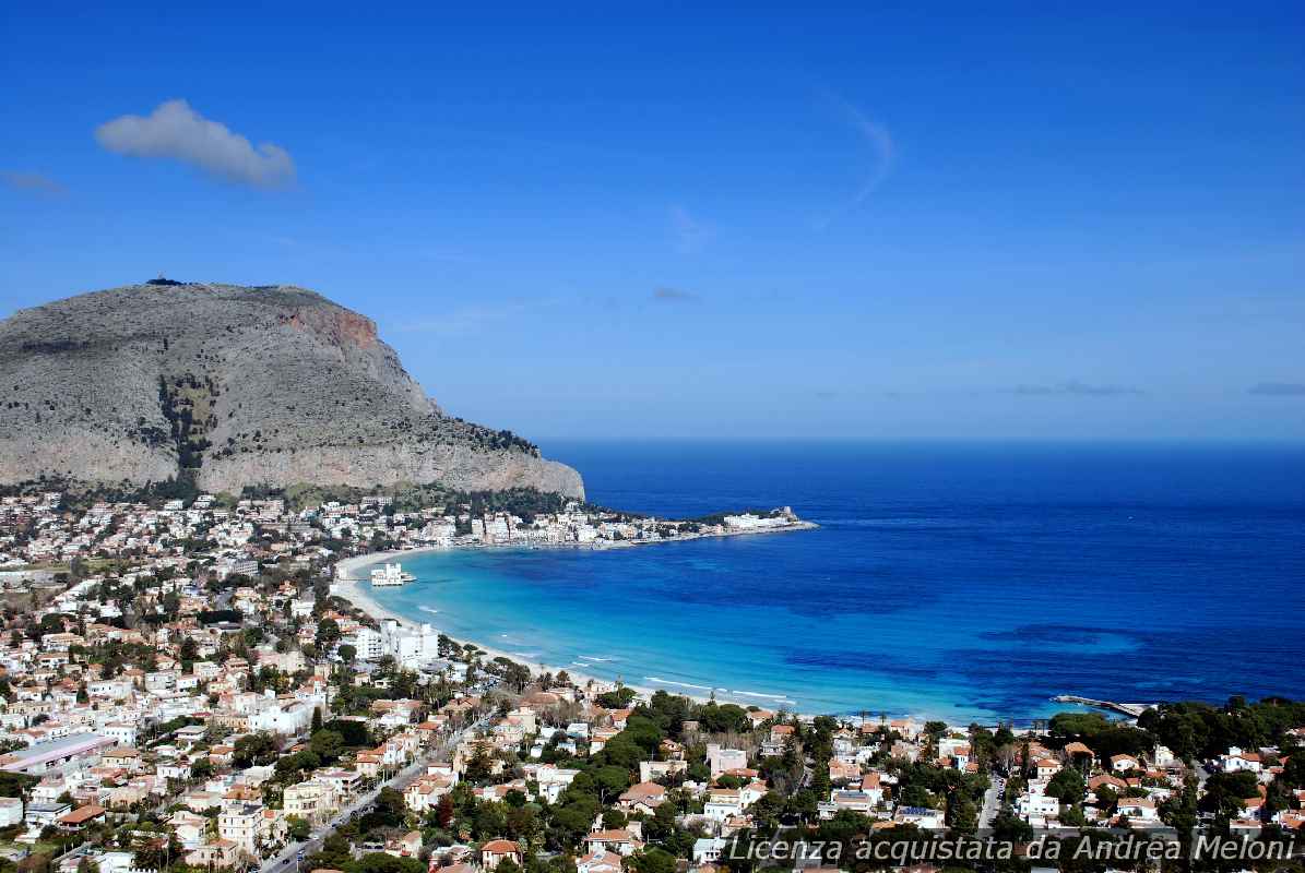 Meteo Palermo: vento e nubi oggi, ma sole in arrivo!