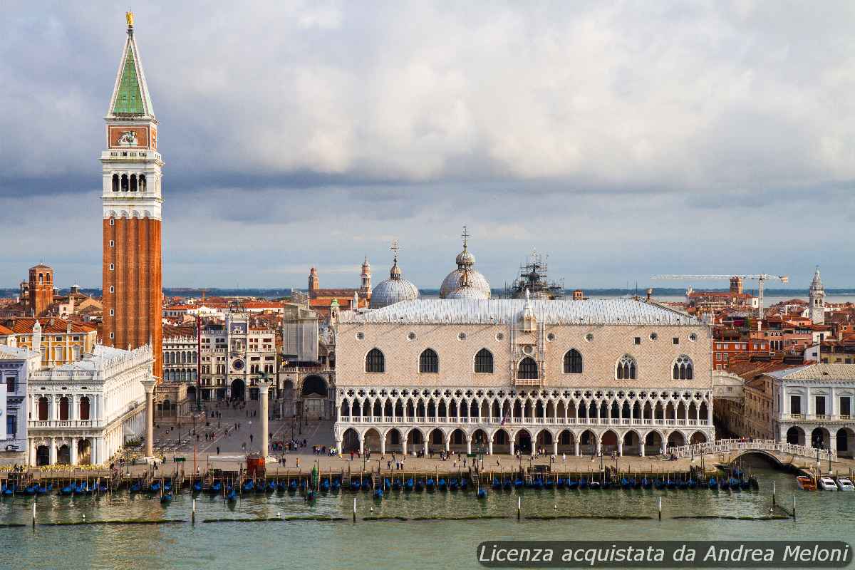 Meteo Venezia: oggi pioggia, domani schiarite e temperature in aumento