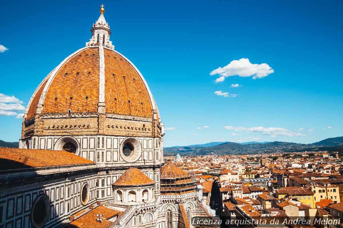 Meteo Firenze: oggi nuvoloso con piovaschi, poi arriva il sereno
