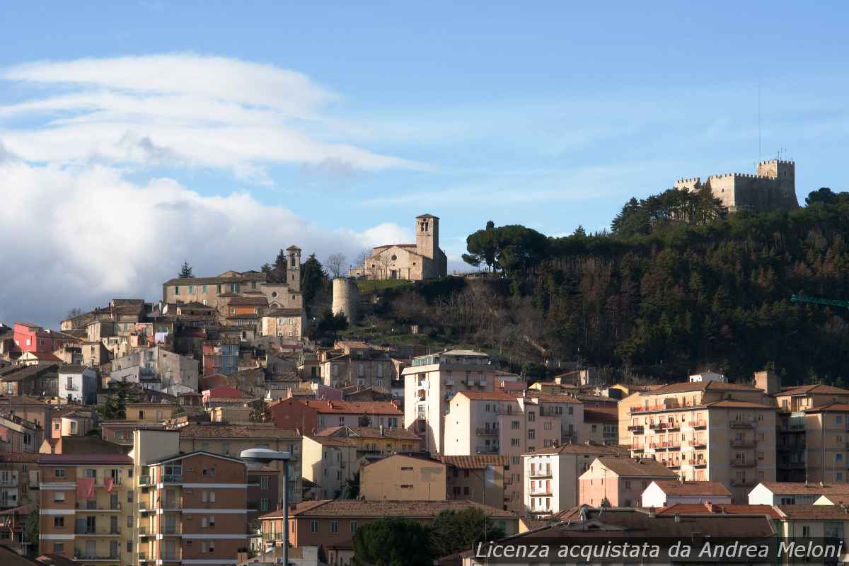 Meteo Campobasso: nuvolosità e pioggia oggi, vento forte e schiarite in arrivo
