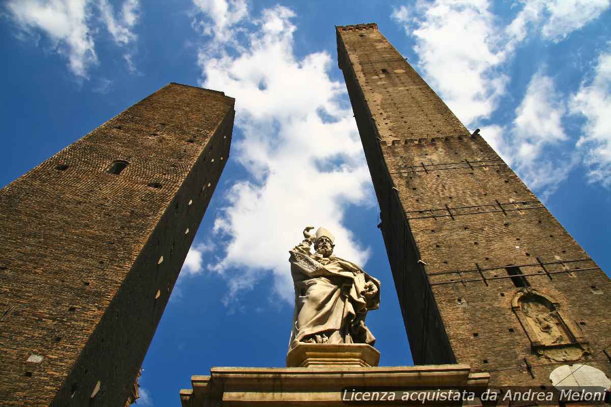 Meteo Bologna: foschia mattutina, seguita da schiarite e temperature in aumento