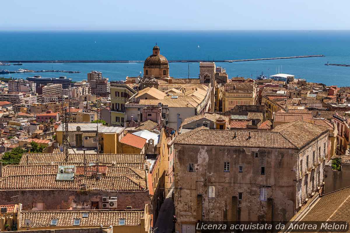 Meteo Cagliari: nubi e vento di tempesta in arrivo, poi schiarite e raffiche forti