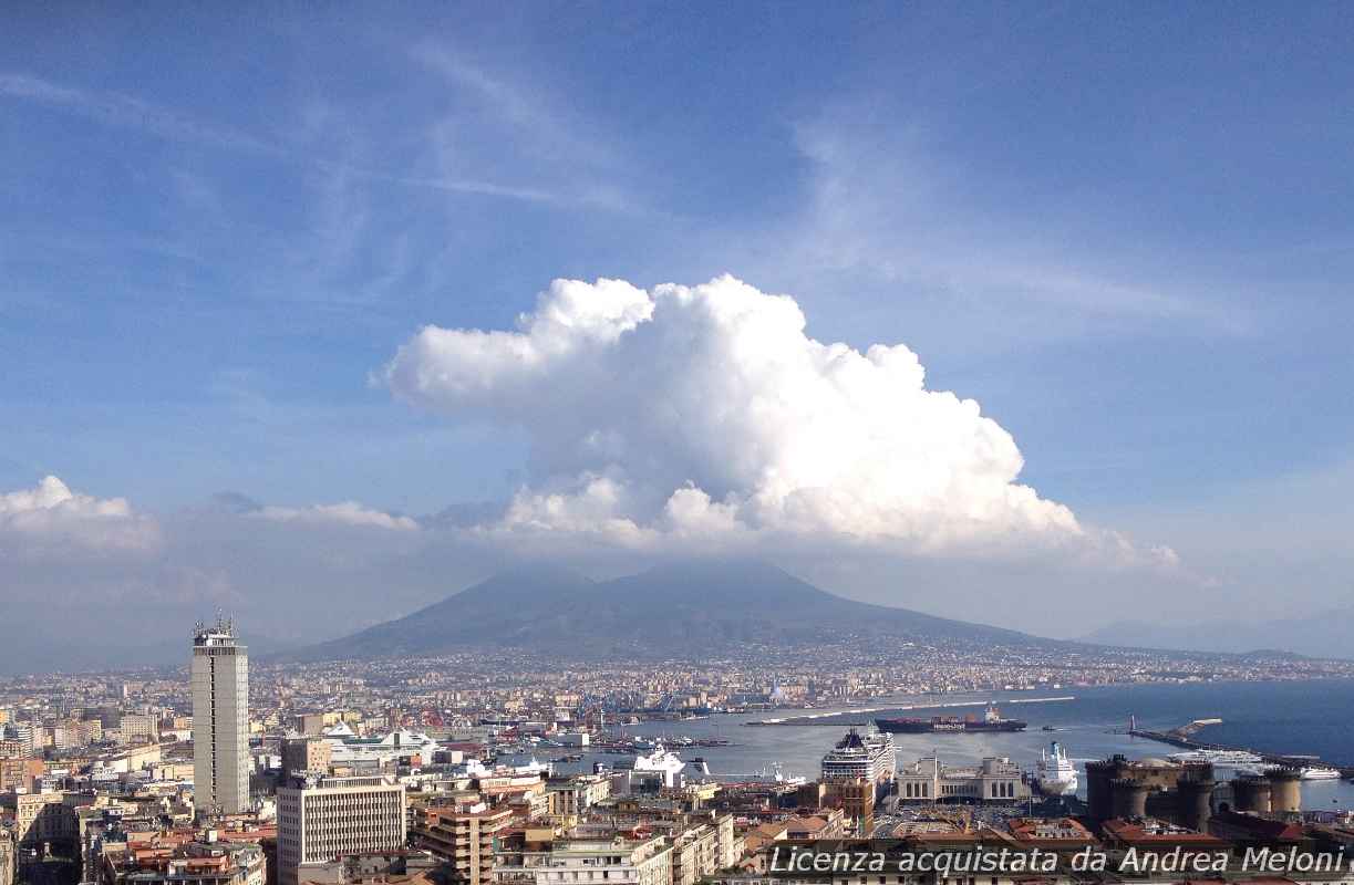 Meteo Napoli: sole e nuvole si alternano nei prossimi giorni