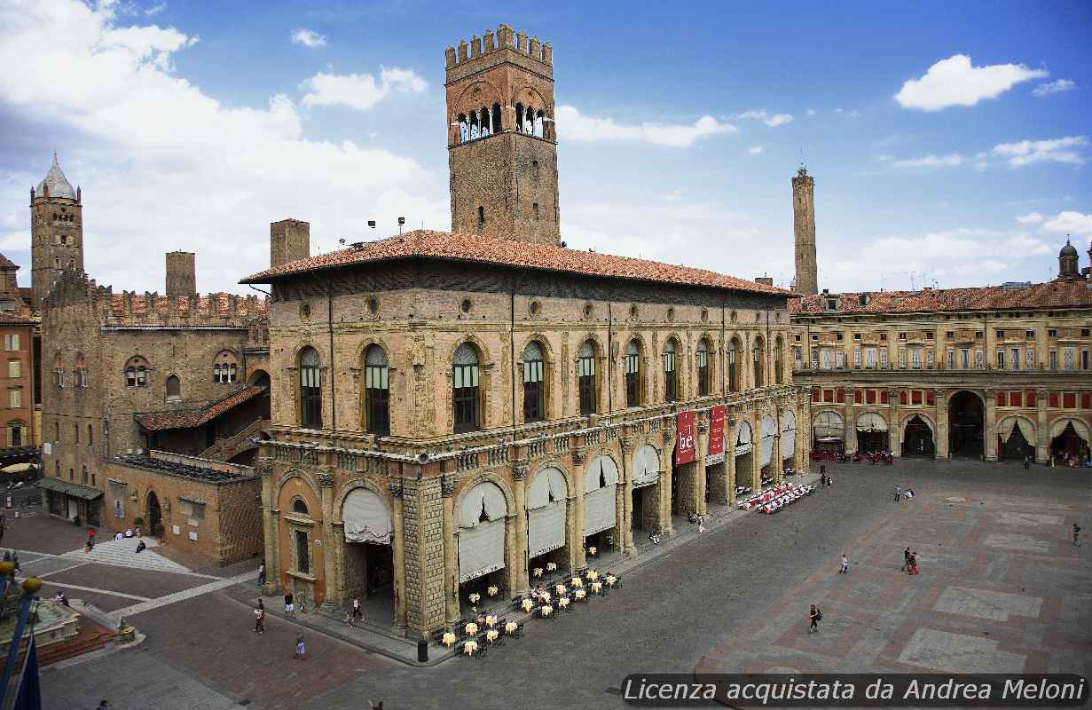 Meteo Bologna: foschia leggera oggi, ma nei prossimi giorni cieli sereni e temperature in aumento