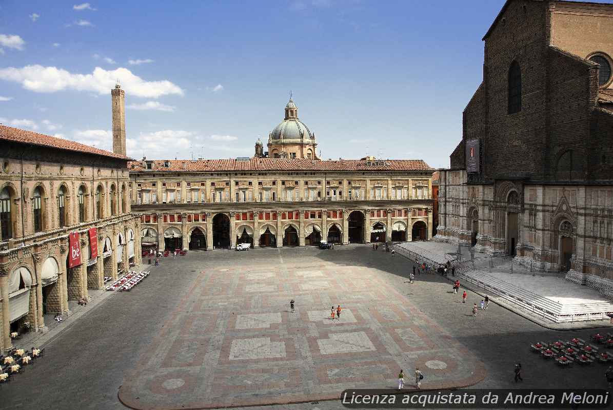 Meteo Bologna: nuvole e vento oggi, poi schiarite in arrivo