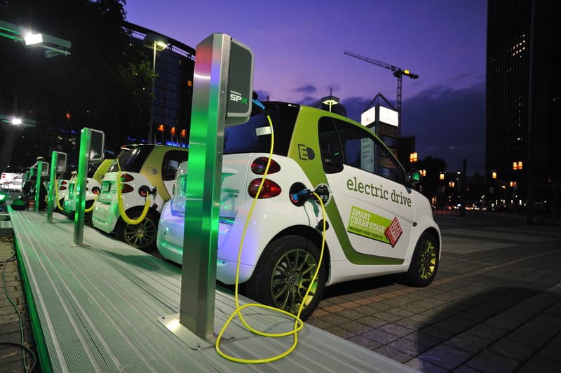 Il futuro dell’automobile elettrica