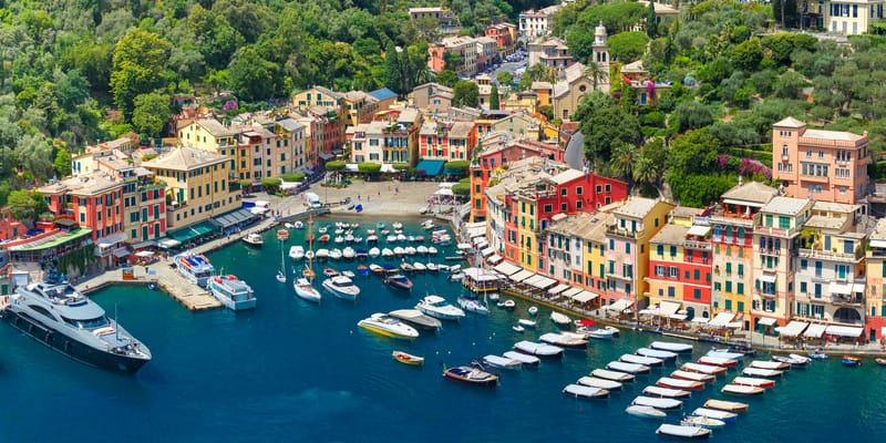 Nevicata a Portofino per l’arrivo dei personaggi Disney