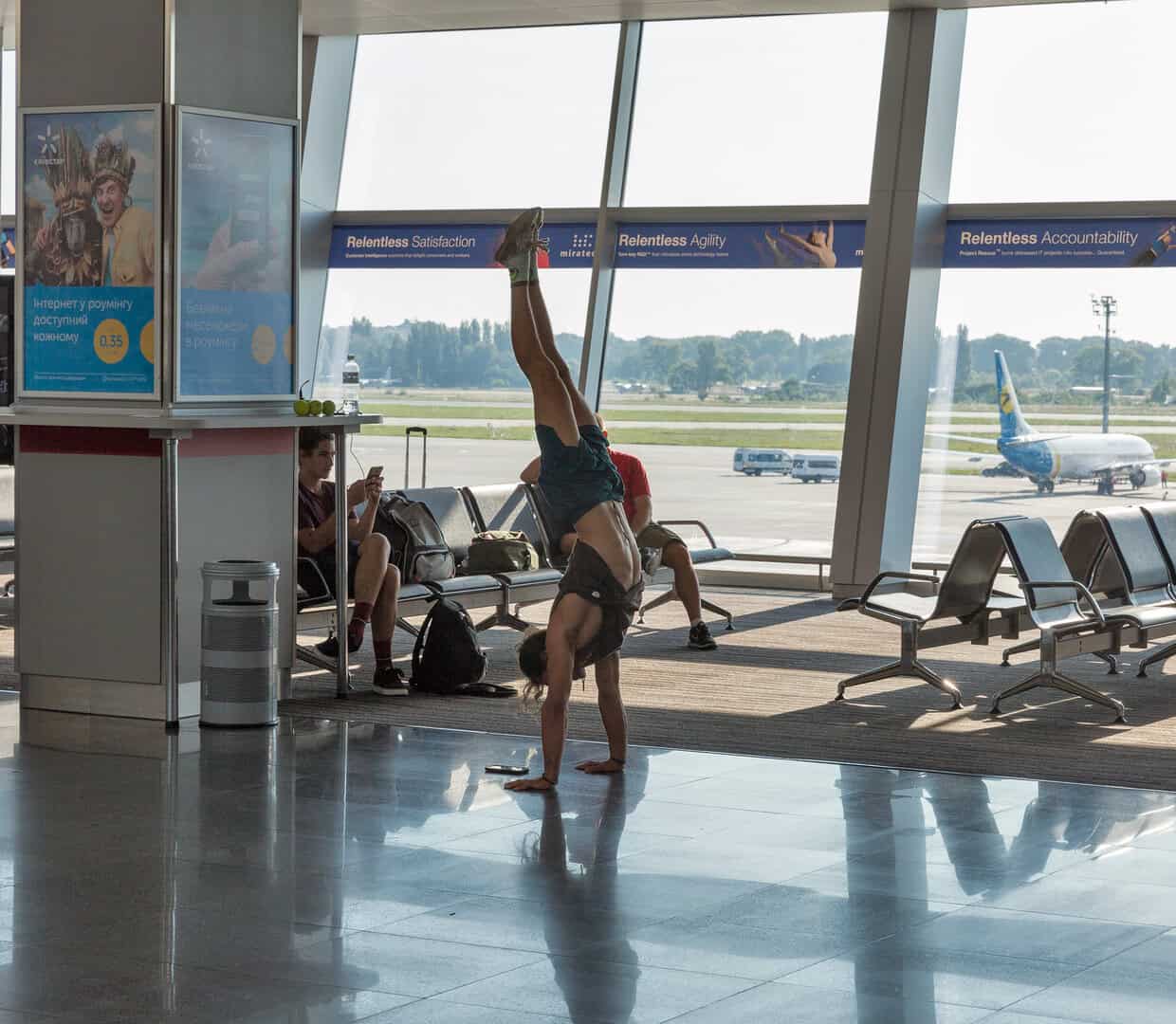Fitness negli aeroporti: la nuova tendenza bizzarra del turismo