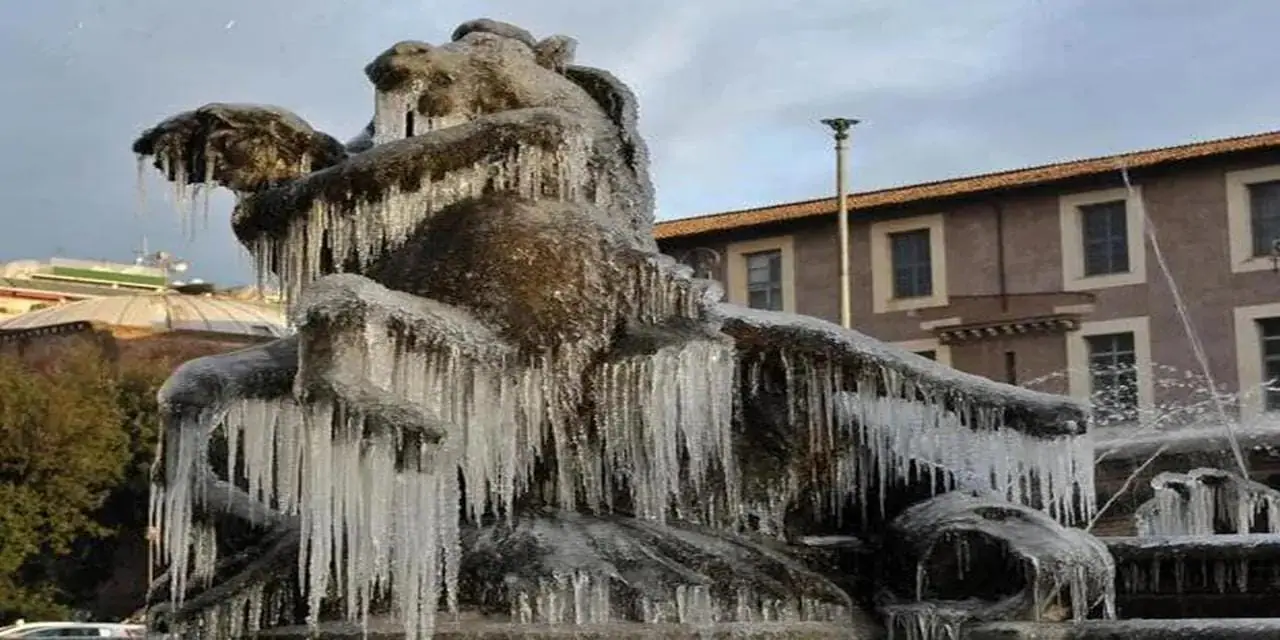 Ecco come si presentava una fontana al mattino del 17 Dicembre 2010 poco prima della nevicata