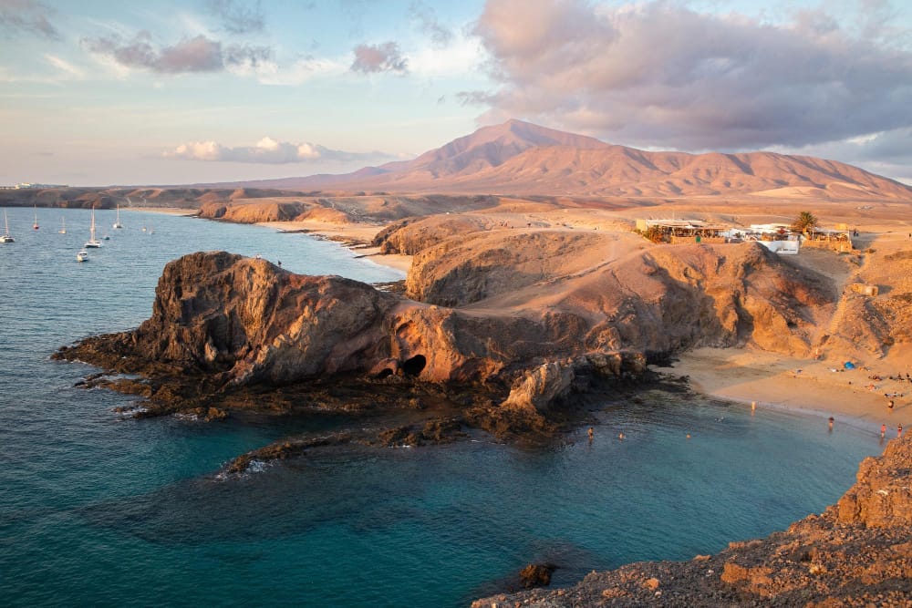 Quale isola delle Canarie è la più calda durante l’inverno?