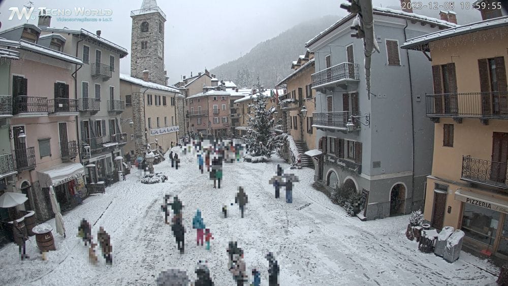Maltempo in Piemonte: neve a tratti fino in pianura